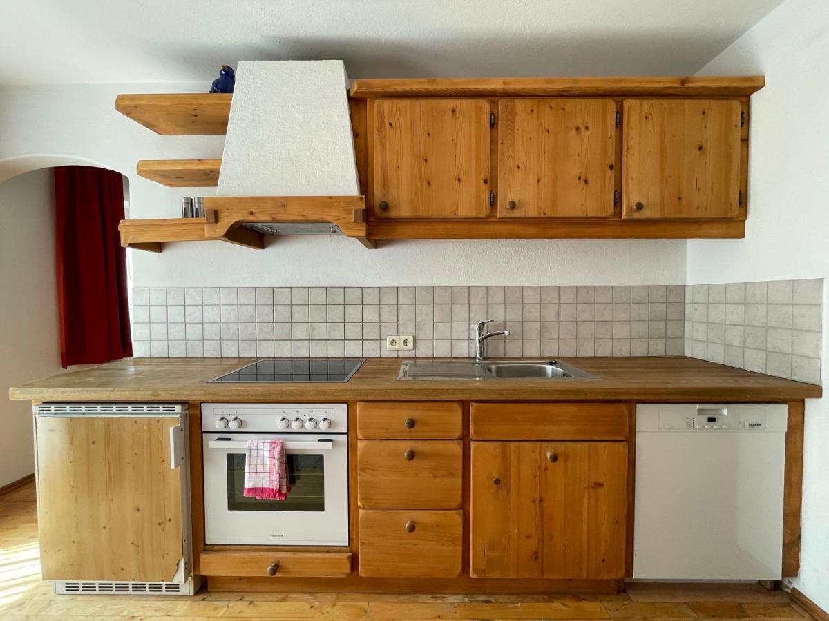Ferienwohnung Zita Weber ノイシュティフト・イム・シュトゥーバイタール エクステリア 写真